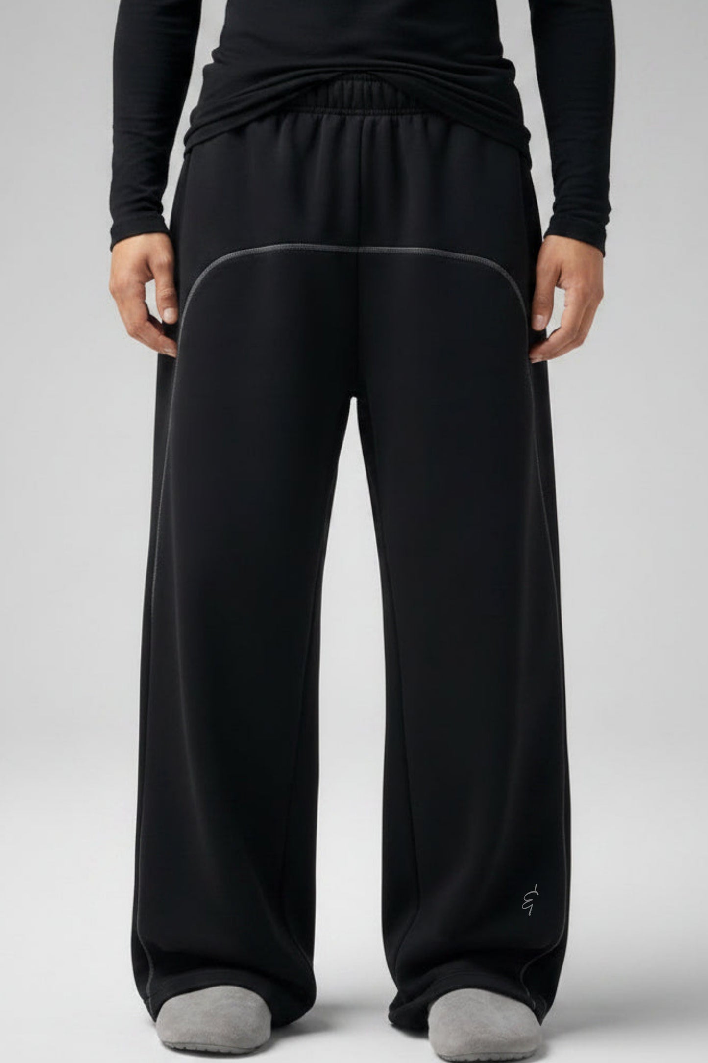 Fleece Sweatpants With Contrast Stitching