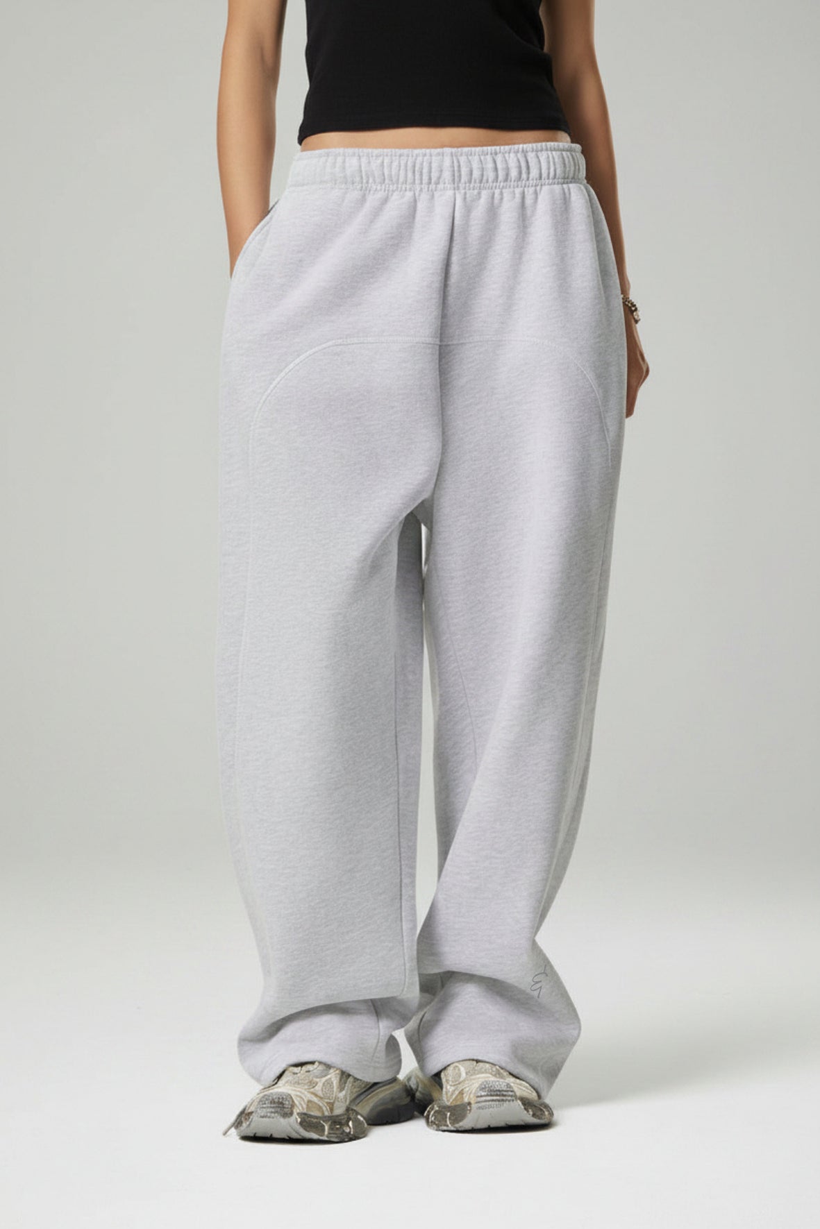 Fleece Sweatpants With Contrast Stitching
